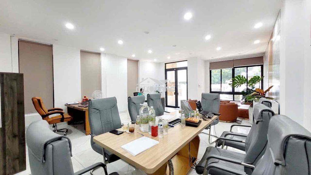 Cho thuê tầng trệt góc 2 mặt tiền siêu đẹp, đường 10 vạn phúc - 4