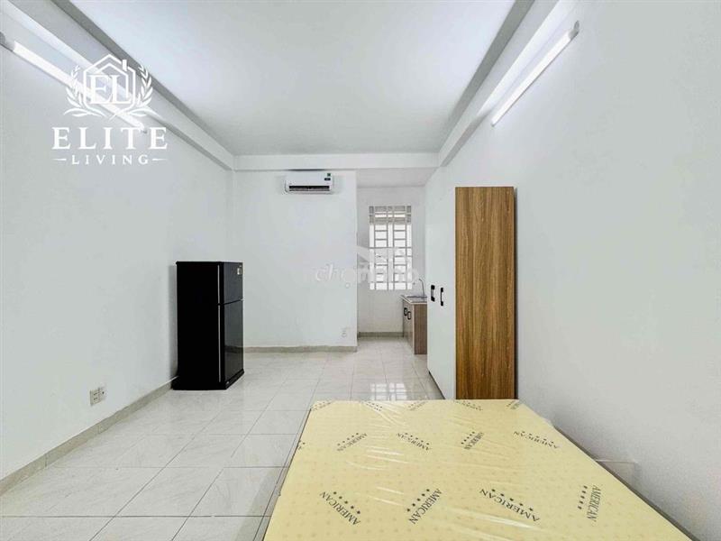 Studio full nội thất đối diện đại học ngân hàng 100m