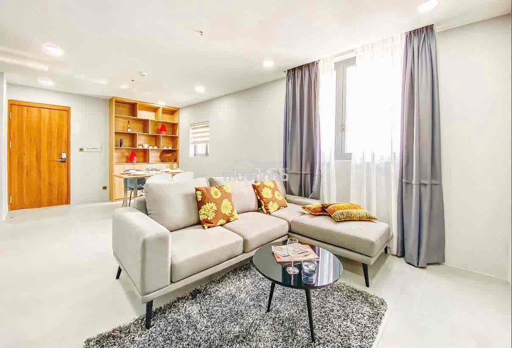 Căn hộ 2 phòng ngủ full nội thất hầm xe thang máy trung tâm quận 3 - 4