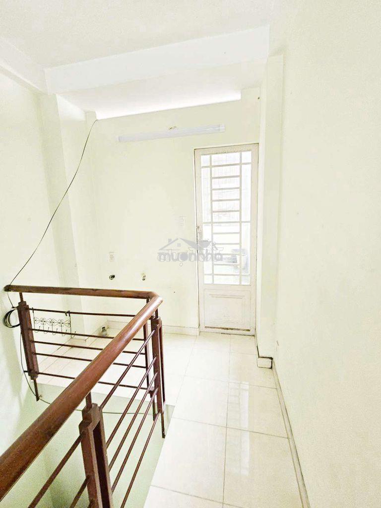 Nhà thuê đường trước nhà 4m hùynh văn bánh phú nhuận 2 pn 1 máy lạnh - 2