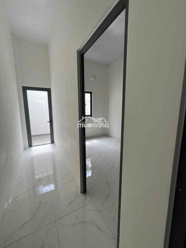 Cho thuê nhà đẹp song hành. 4m x 25m. 1pn. giá 8tr - 2