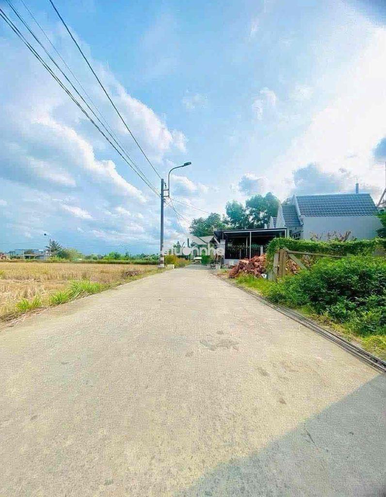 Cấn bán 500 m2 / thổ cư/ giá 3 tỷ - 4