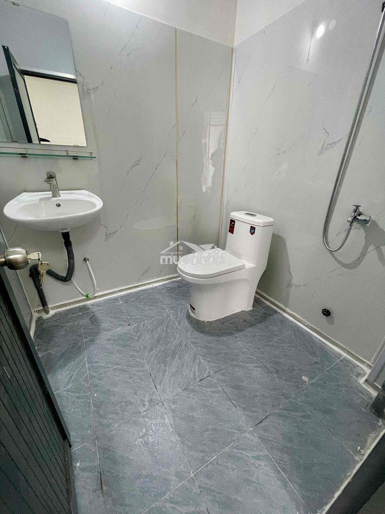 Phòng ban công ngay 115/31 nguyễn văn quá - 4