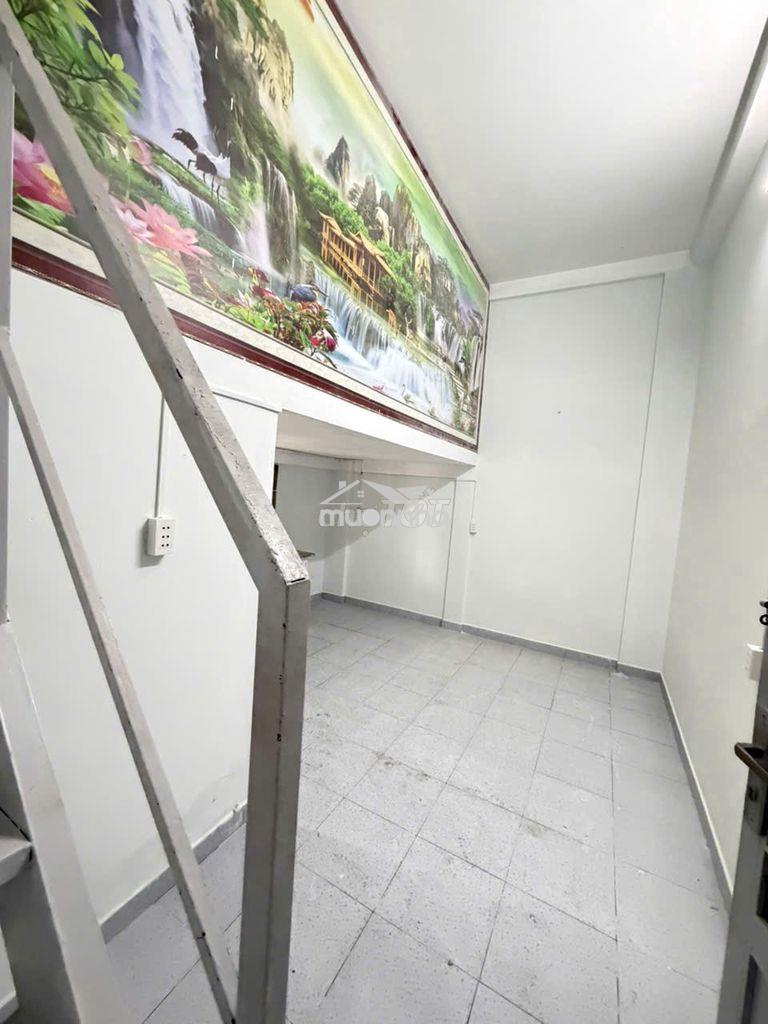 Becamex hòa lợi , lầu 1. sổ hồng: 500 triệu.