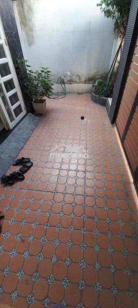 Nhà 1/ đường số 10 thông liên khu 5-6, dt 100m2 trệt lầu hẻm 8m thông - 4