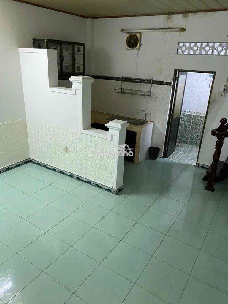 Nhà nguyên căn điện nước chính chủ - 3