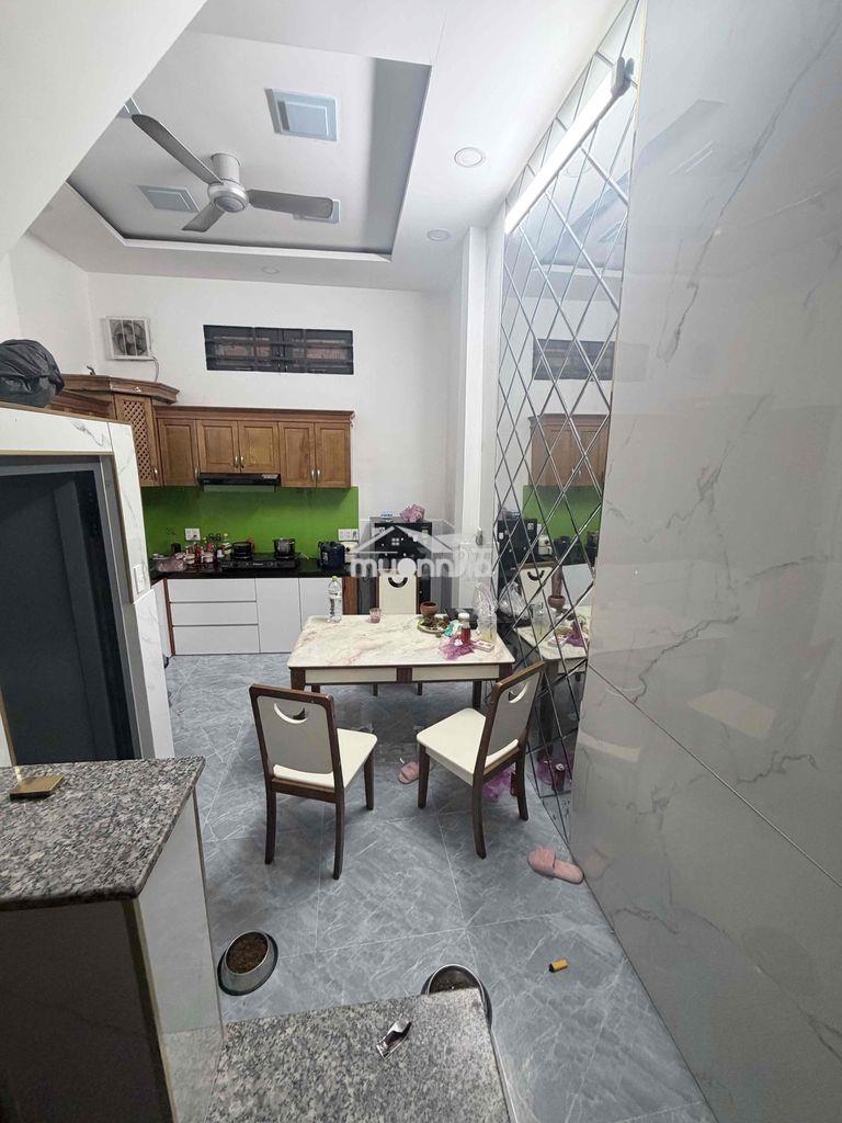 Nhà hẻm xe tải vô thoải mái - 3
