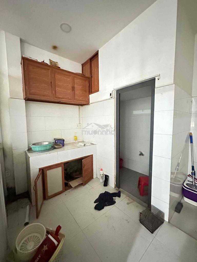 Cho thuê nhà hxh đồng đen tân bình. dt: 3m5 x 9m trêt lầu 8tr5 - 2