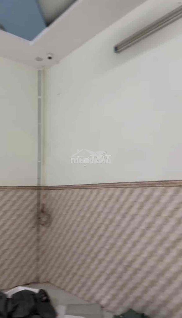 Nguyên căn nhà đúc hẻm phạm phú thứ(5x25m 2 lầu )