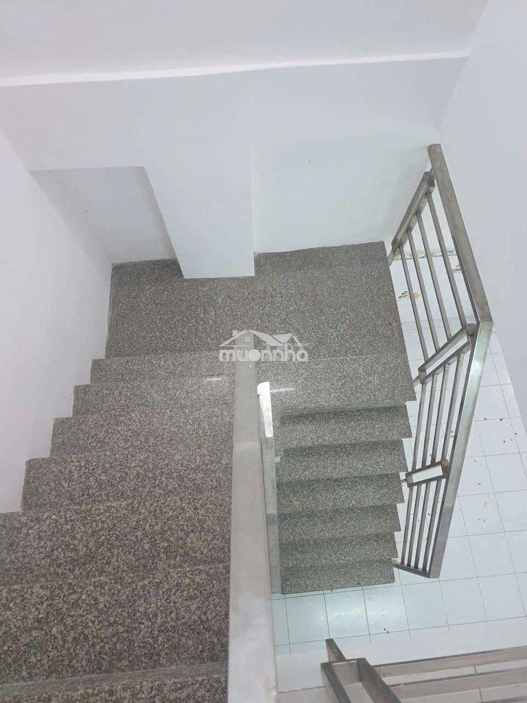 Nhà 4 tầng cạnh chợ thiếc quận 11 - 4