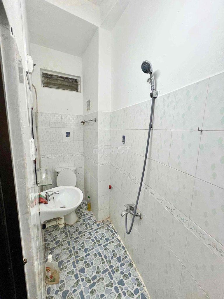 Cho thuê phòng gác đầy đủ nội thất ngay vĩnh viễn đh kinh tế q10 - 3