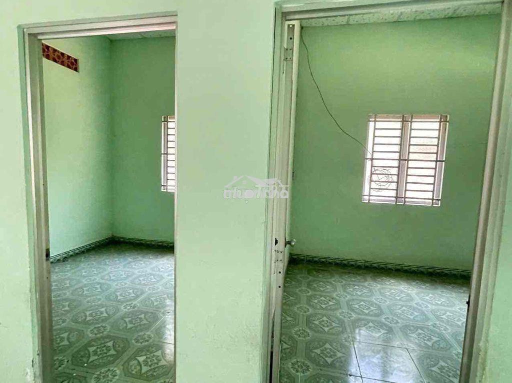 Nhà cấp 4 sát vách kdl đại nam đường đất 3m. sân trước sau rộng 8x37 - 4