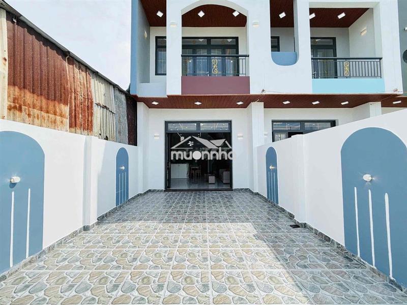 Nhà phố gần kcn cầu tràm giáp bình chánh–giá 2 tỷ250-sổ hoàn công
