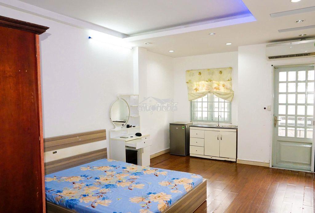 Chdv 45m2 ban công ngay etown cộng hòa p13 tân bình - 2