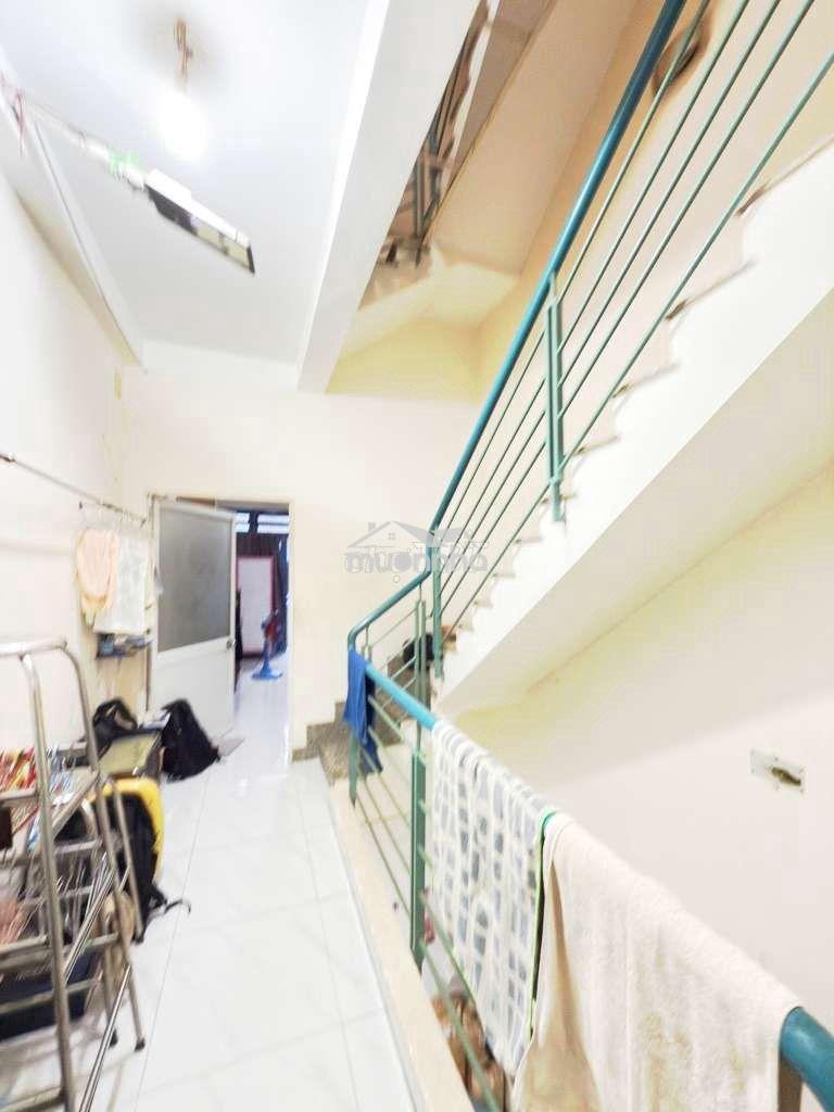 Nhà q6 - 65m2- 5pn - phù hợp gđ đông thành viên - 2