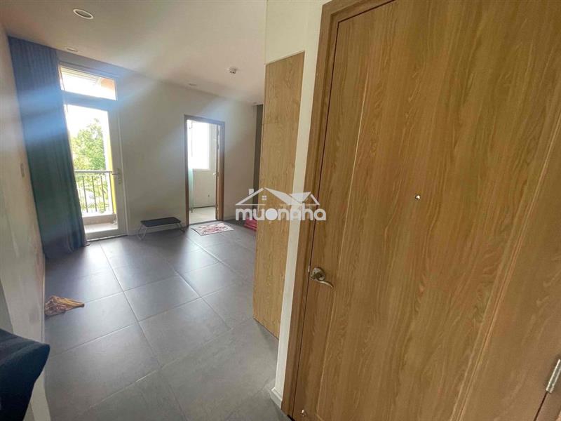 Phòng ban công vip – khu biệt thự an ninh – 1024 quốc lộ 13