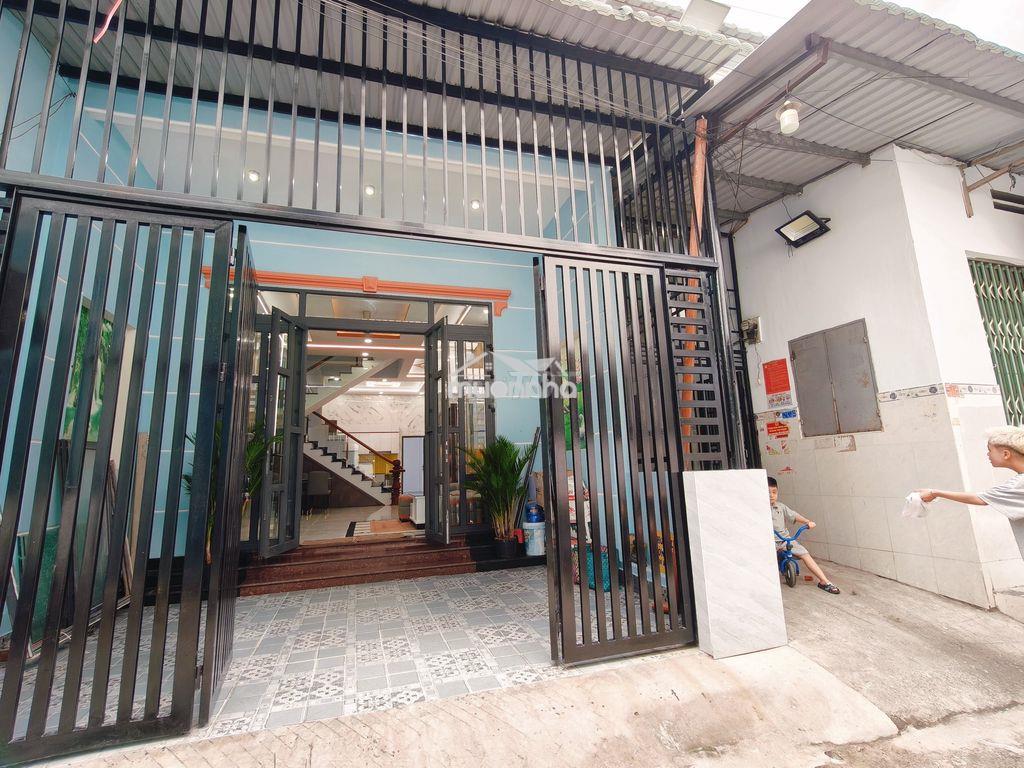 Bán nhà 1 trệt 3 lầu sân thượng trước sau. 4 phòng ngủ có phòng dưới - 2