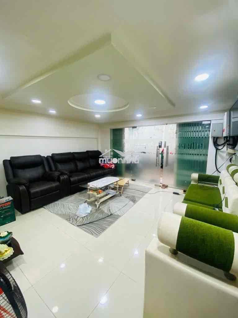 Bán nhà đẹp vào ở ngay, 3 tầng, hxh, 35m, đường cmt8, quận 10, 6tỉ499 - 2