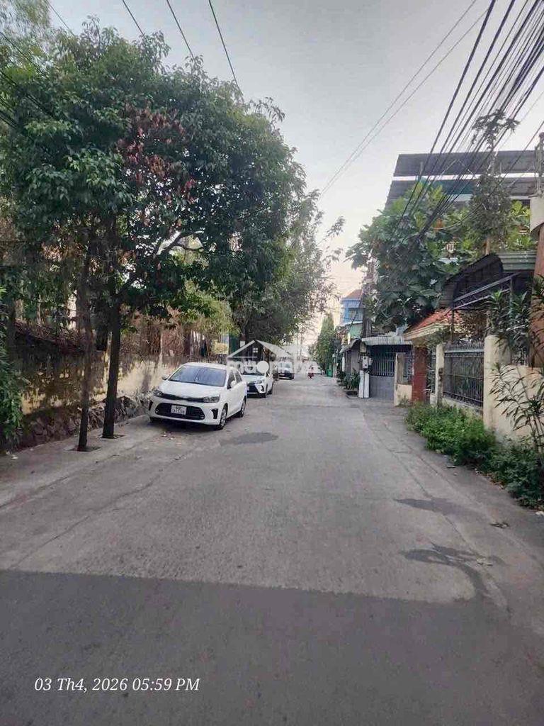 Gđ cần bán cặp đất liền kề p.long hưng