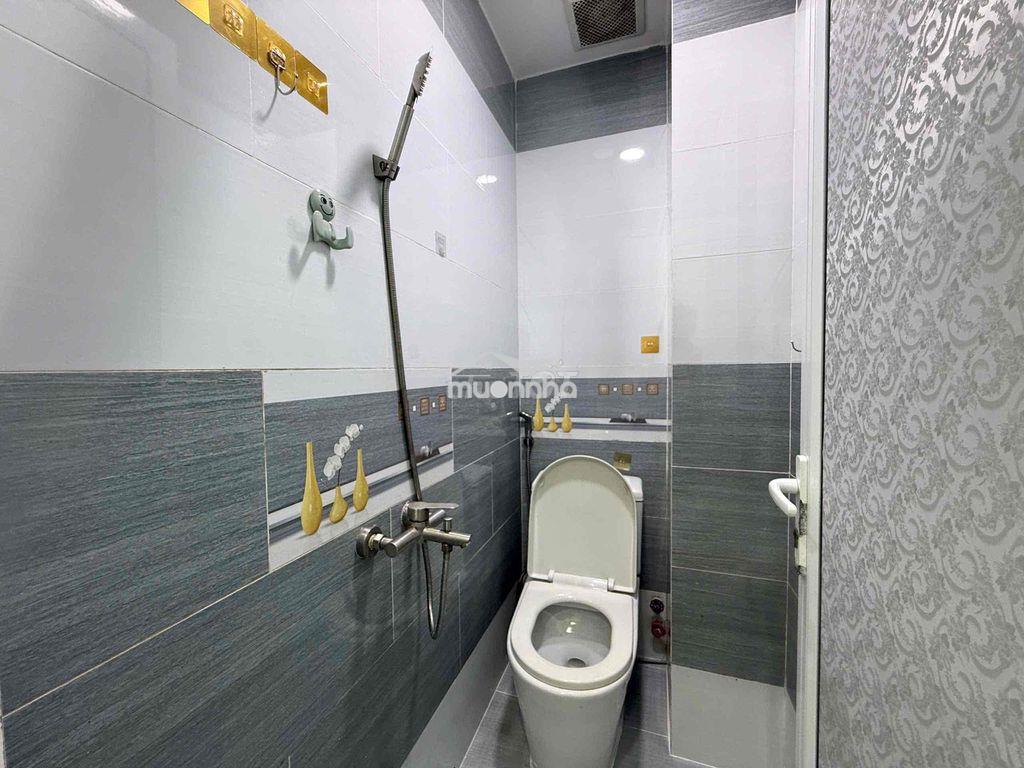 Cho thuê nhà nguyên căn đường tô hiến thành p15 quận 10 - 3