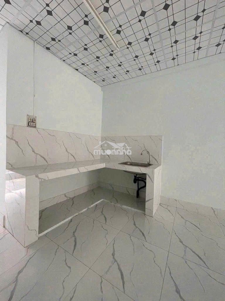 Nhà 5 triệu trục chính hẻm đường 30/4 thuận lợi kinh doanh - 3