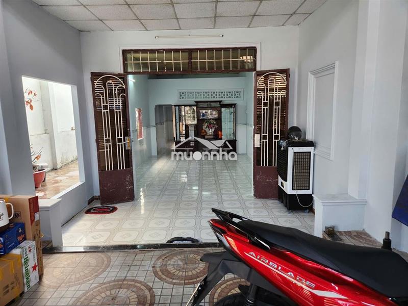 Cho thuê nhà cấp 4 rộng 128m2 xe tải 7m vào tới cổng