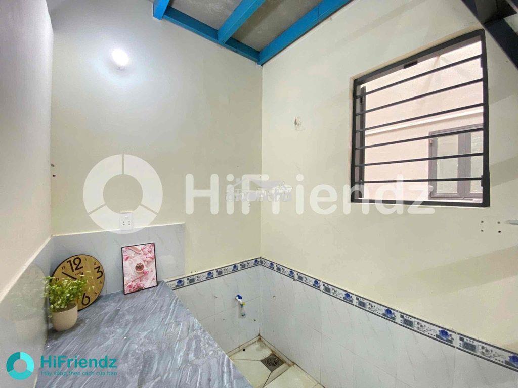 Trọ 1 trệt 1 lầu kế khu tên lửa sẵn máy lạnh - gác cao 2m5 đứng thẳng - 4