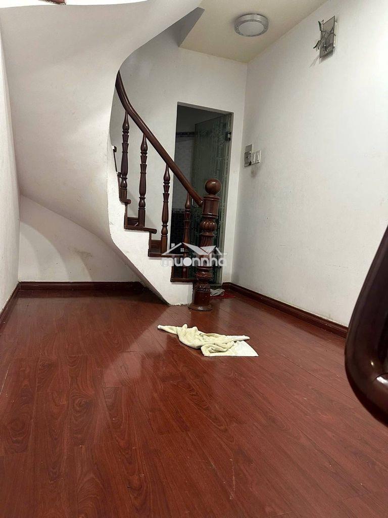 Nhà 4 phòng ngủ tiện gđ đông người ở - 2