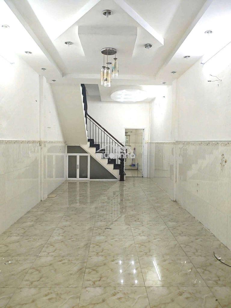 3 phòng hẻm 8m 79 âu cơ