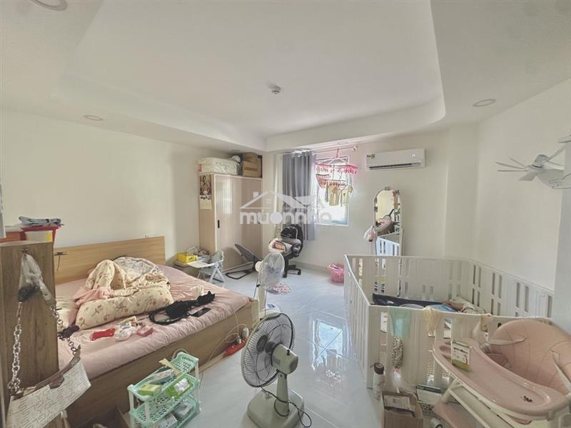 1pn tách bếp full nội thất, nhà mới, 3 cửa sổ trời thoáng mát
