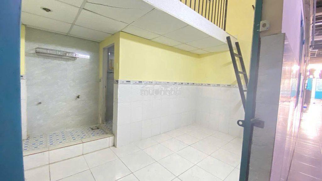 - Pphòng trọ đẹp, để đc xe điện, 2tr3 (tret) coc 1tr, 24/24. free wifi - 2