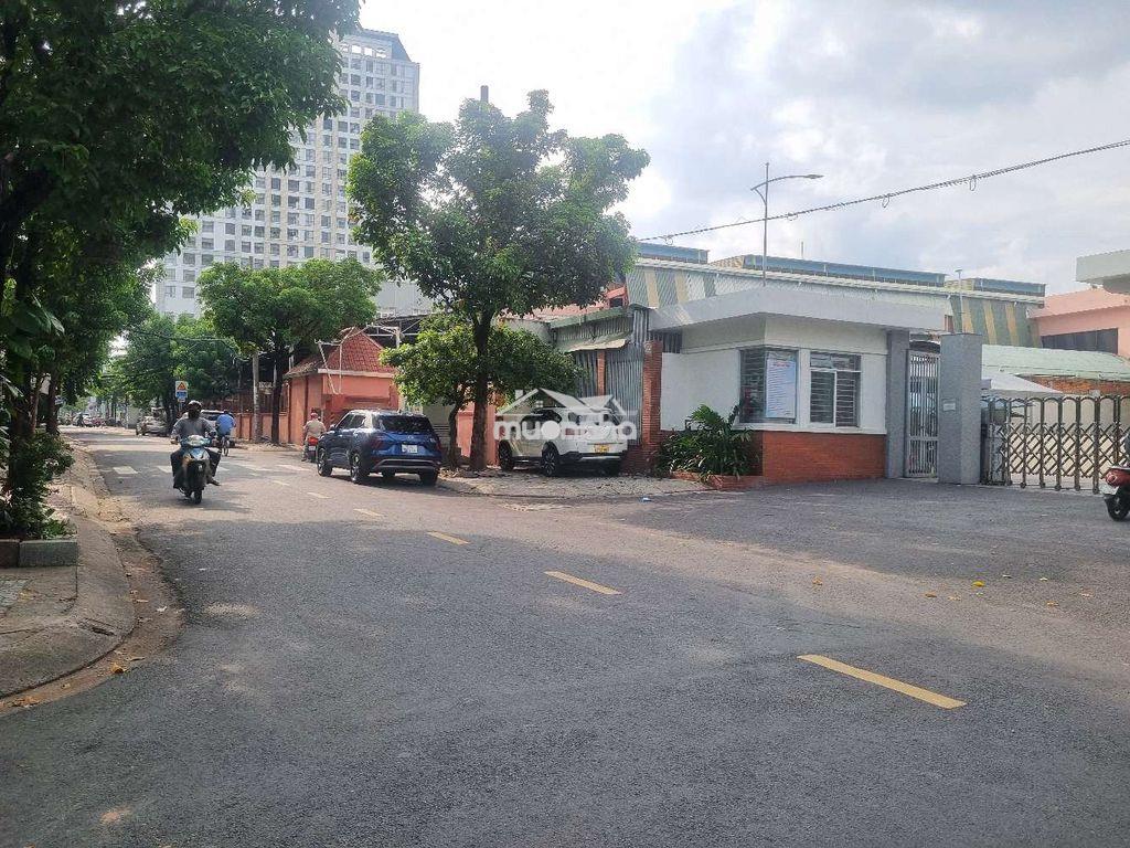 Cách ngã tư khoản 100m nhà mt hồng hà vị trí siêu vip - q.phú nhuận - 3