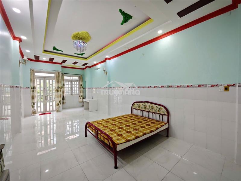 Cho nữ thuê phòng. phòng rộng thoáng có bancon, full nội thất,