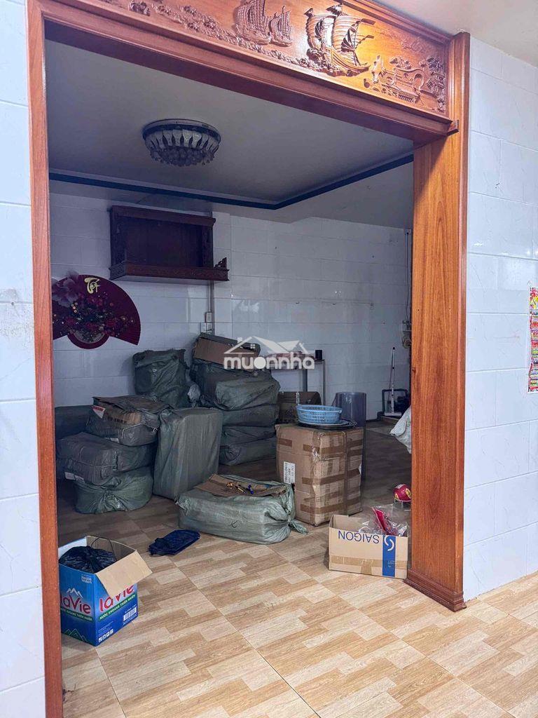 Nhà lớn gần uỷ ban bình hưng - 2