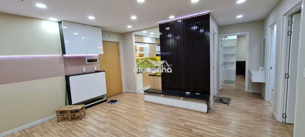 Cho thuê căn góc 3 phòng ngủ view quận 1 có nội thất  - 2