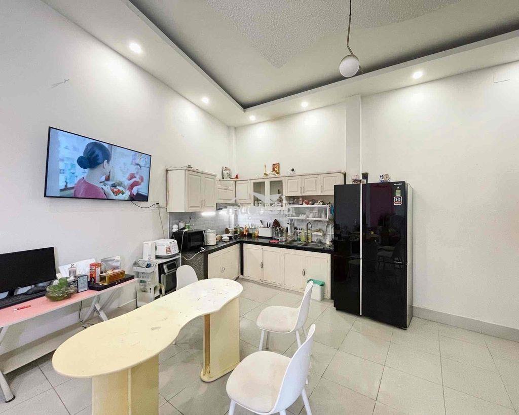 Mặt bằng kinh doanh góc ngã tư - 90m2 - nhỉnh 10 - 2