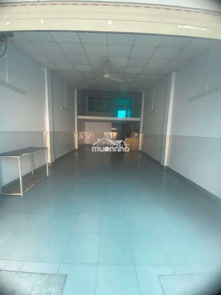 Cho thuê nhà mặt tiền đường lớn, dt 5×20 có 2pn,2wc. điện 3 pha - 3