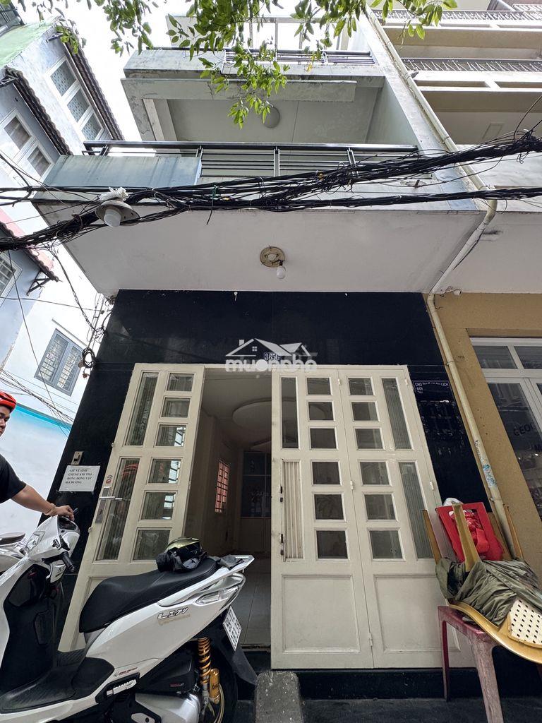 Căn góc trung tâm q1 nhà trống tiện cải tạo mới