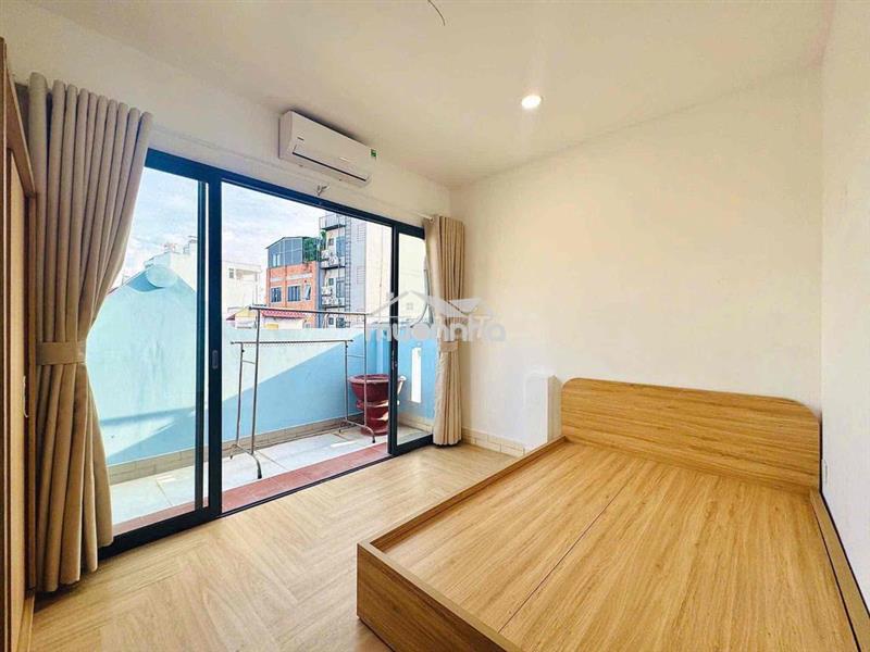 Phòng ban công view siêu đẹp siêu sang gần aeonmall đh công thương