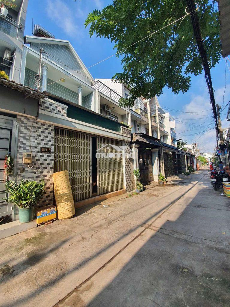 Nhà rộng 2 mặt cửa, đẹp thoáng, hẻm xe hơi thông, đg số 10( chính chủ) - 2