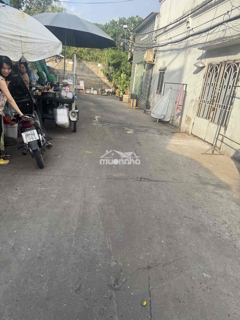 Nhà thuê hẻm 825/ trường chinh f tây thạnh kế cây xăng hiệp quế dt 4x - 4