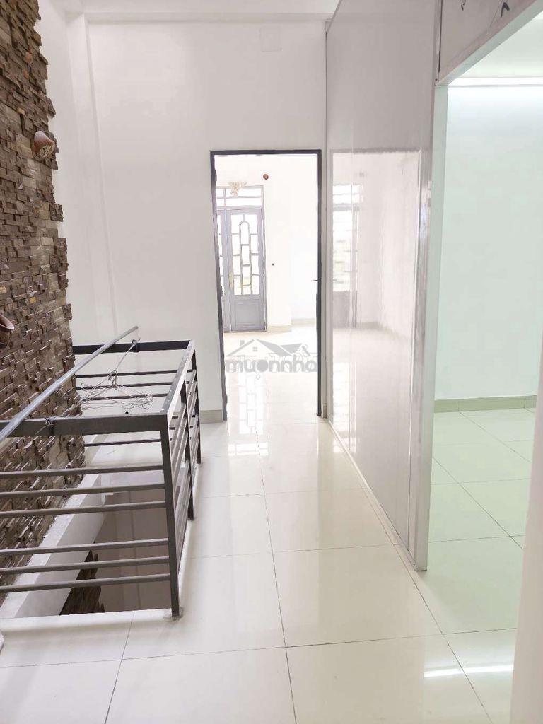 Siêu phẩm 2pn ban công, ml gần chợ đầu mối