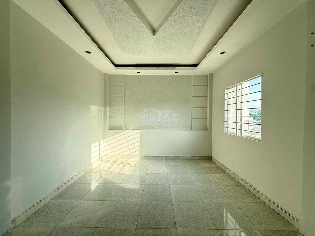Phòng có ban công mới xây đường huỳnh tấn phát - 3