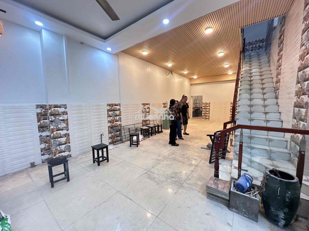 Cho thuê nhà kinh doanh quán ăn_ nguyễn công trứ_ quận 1,có thêm 2pn - 2