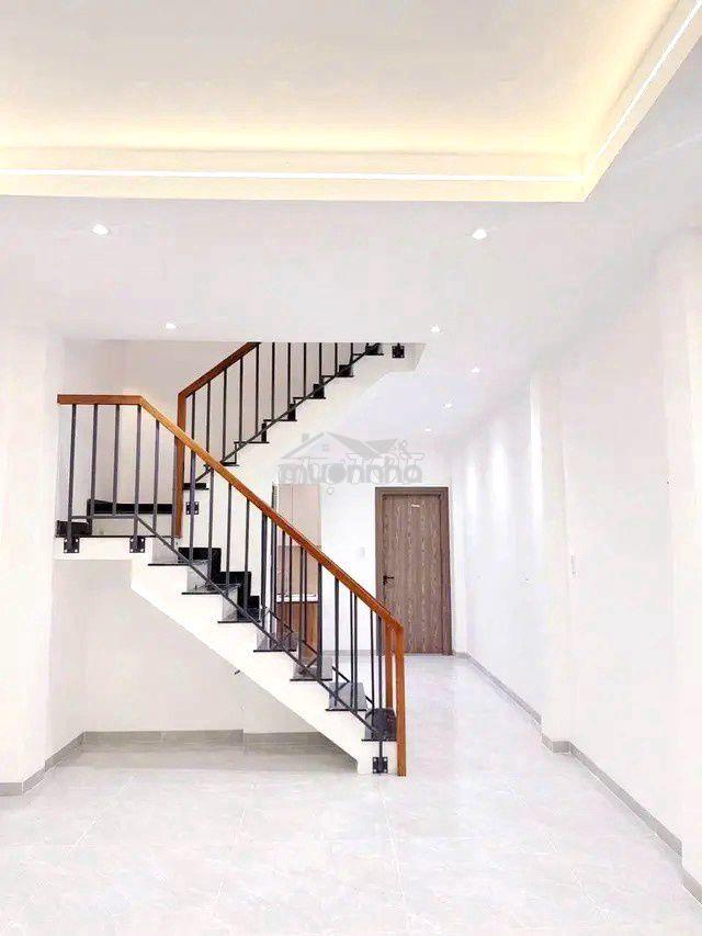 Ngay bốn xã tô hiệu - 60m xe tải trước nhà - chỉ 6 tỷ 2 - 3