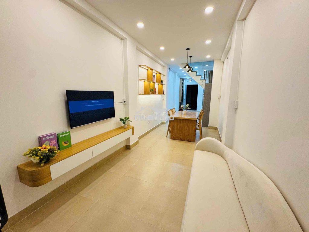 Nhà 2 mặt tiền hẻm ô tô - 2