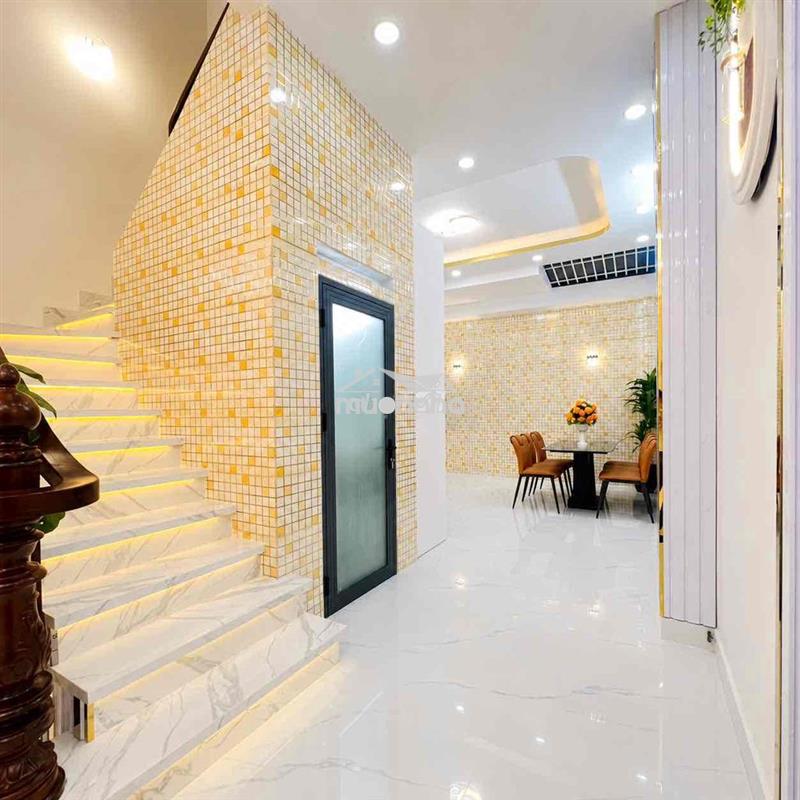 Nhà mới nguyên căn 15 triệu 4 pn oto 8m