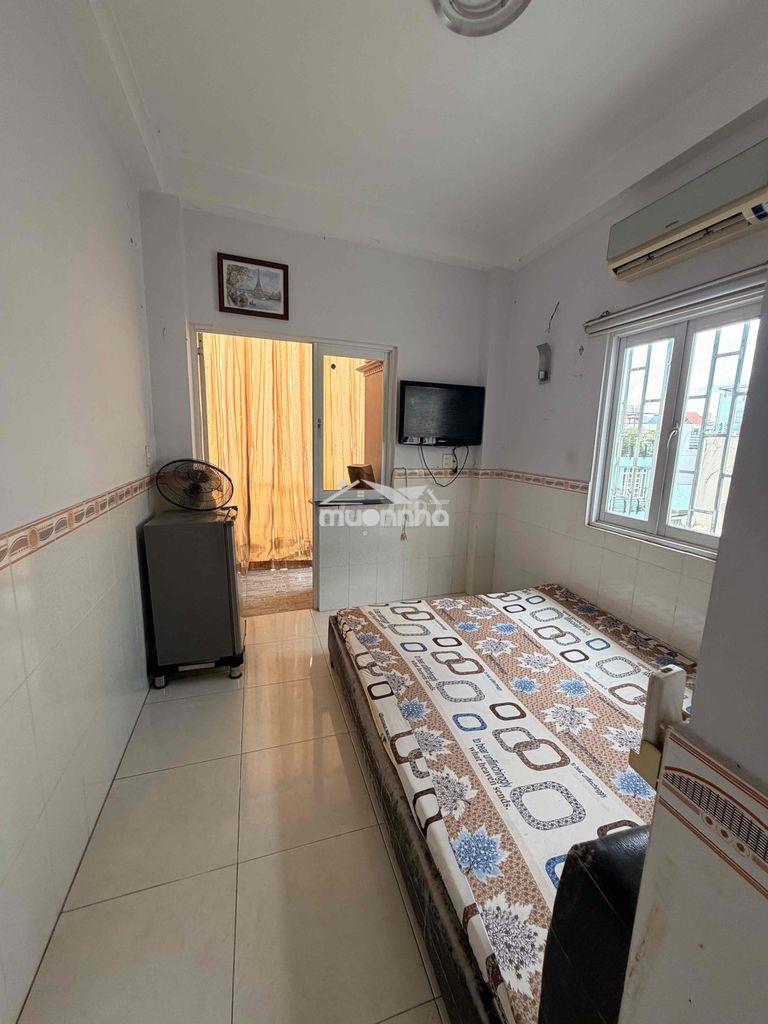 Phòng trọ bancon thuận tiện qua q1 q3 trống sẵn - 3