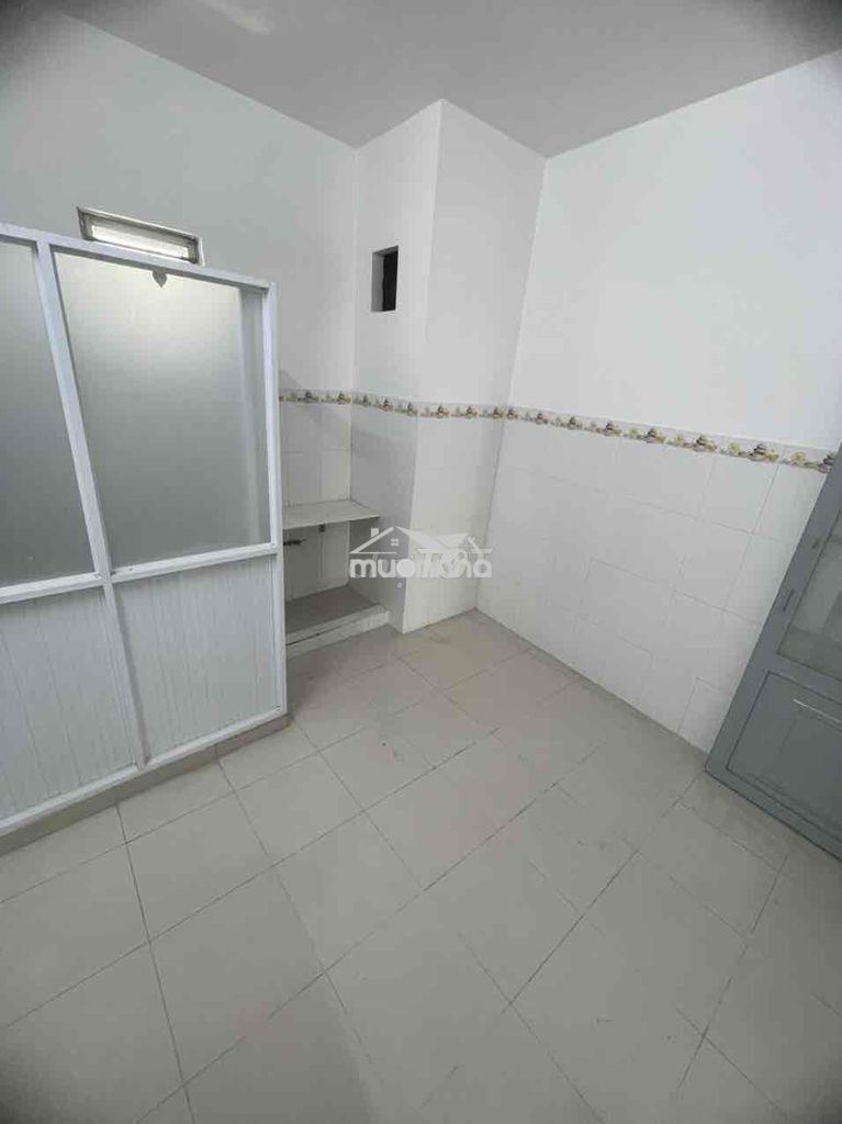 Cho thuê phòng trọ giá rẻ q4 - 4