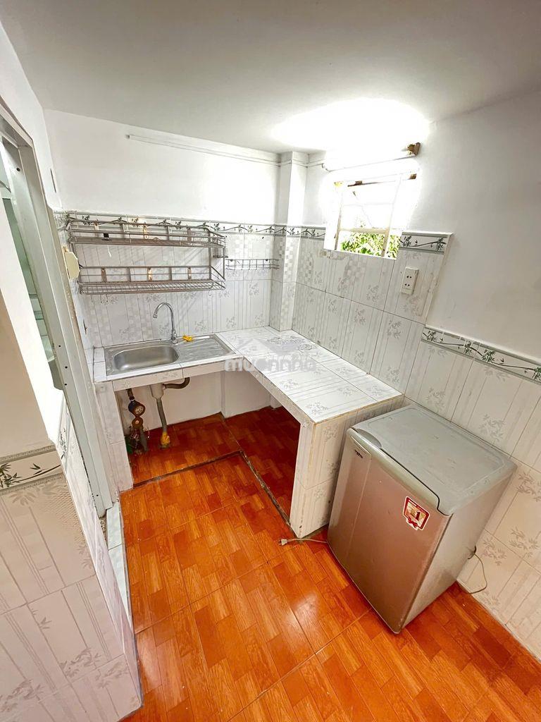 Phòng trọ q3 có gác 20m2, cạnh cviên thỏ trắng - 3